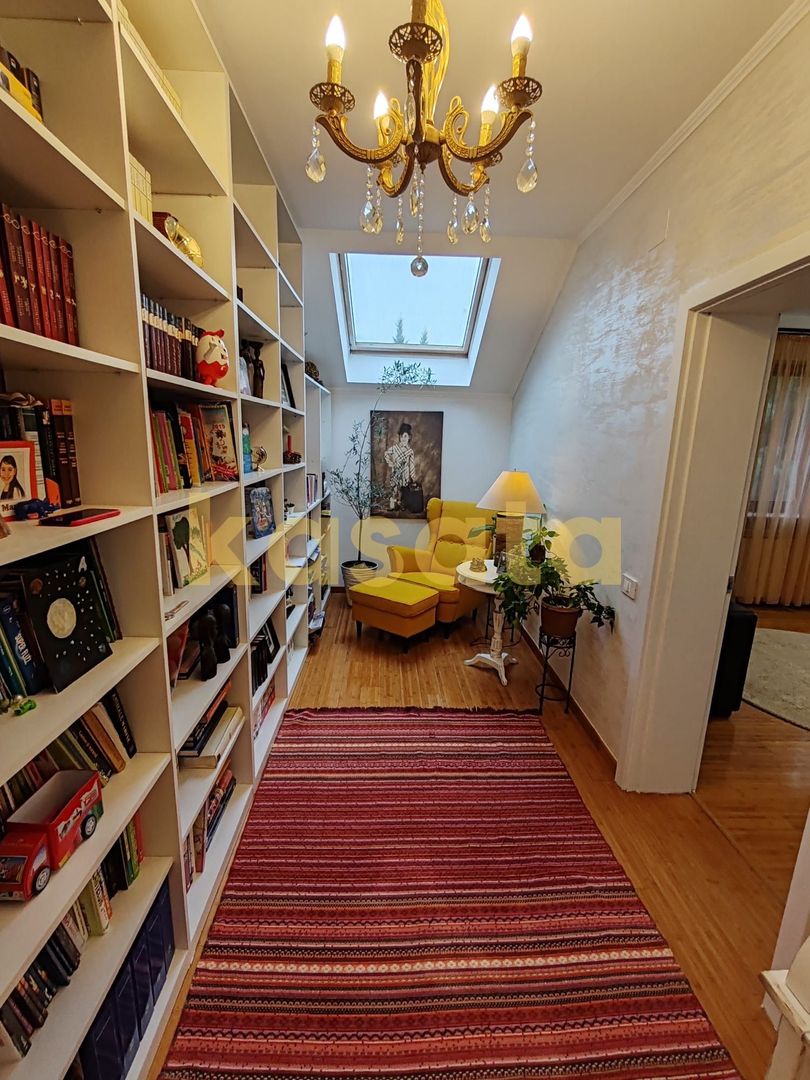 Vila care redefinește echilibrul între rafinament, spațiu și liniște - Poză 42