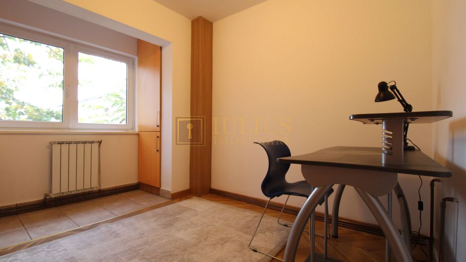 Zona Aradului, 4 camere, centrala proprie. - Poză 9