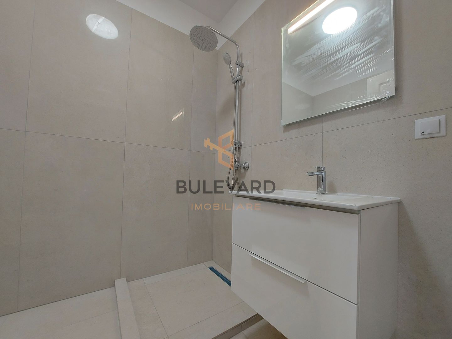 Penthouse cu terasa de 67 mp+parcare subterana! - Poză 5