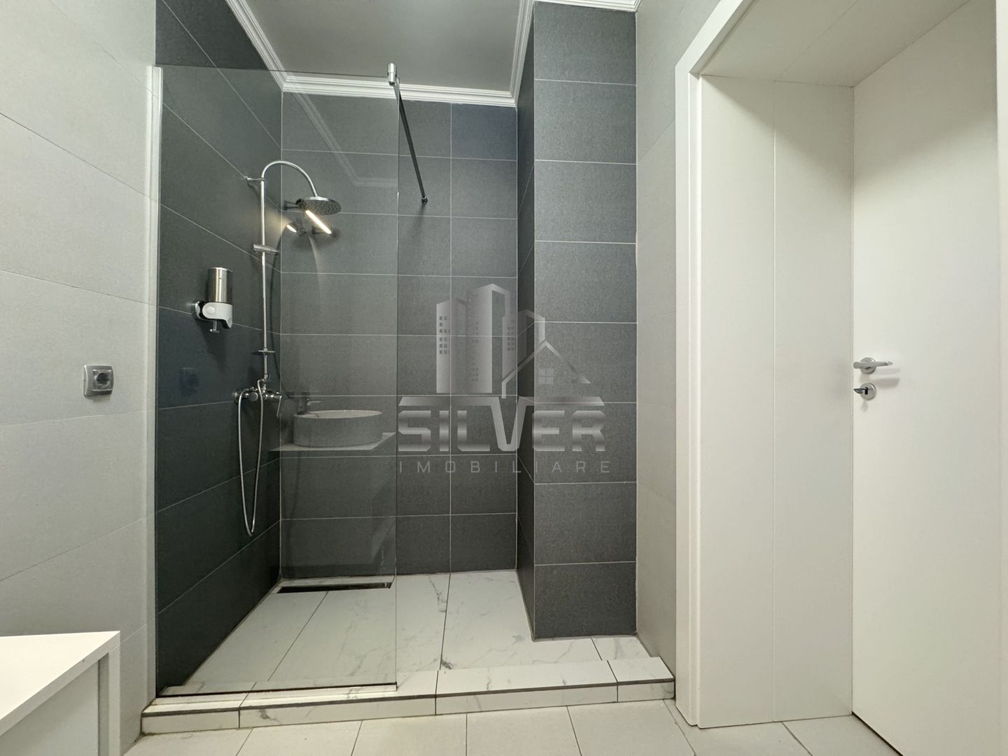 Apartament cu 2 camere in West City Tower! - Poză 10