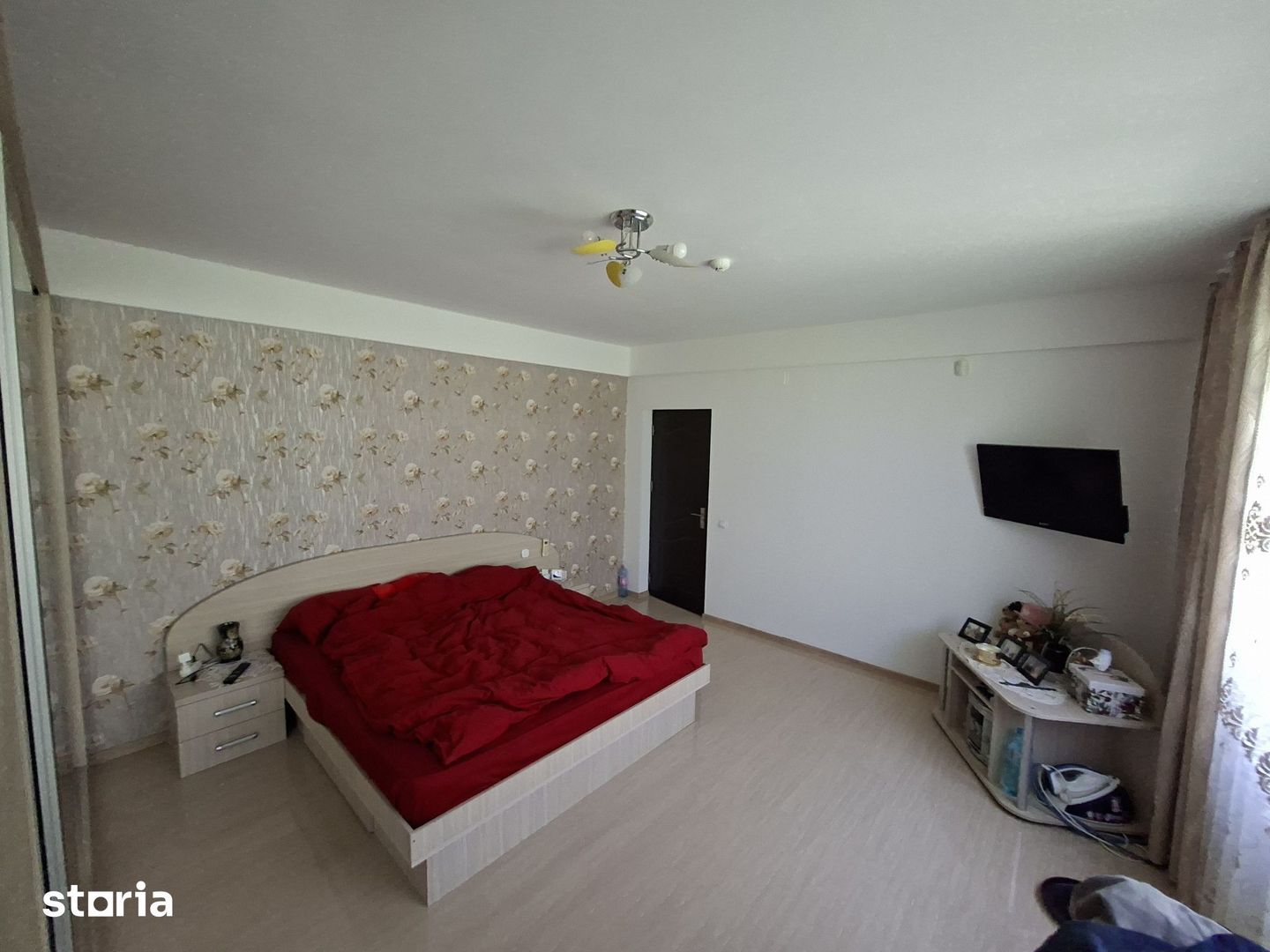 Casă de vânzare în Pipera - 5 camere, ideală pentru familie - Poză 12