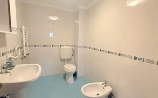 Casă spațioasă de închiriat | 4 dormitoare | Sânmartin - Poză 11