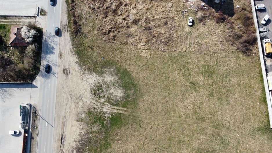 Teren intravilan 3.250 mp -zona Plopi - Poză 3