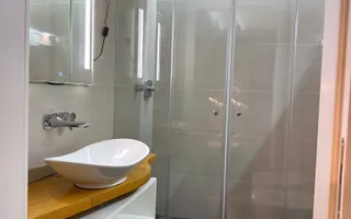 Duplex modern cu 4 dormitoare, Sală de fitness și 2 parcări – Europa - Poză 18
