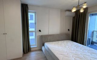 Apartament de închiriat cu 2 camere, aer condiționat, loc de parcare - Poză 1