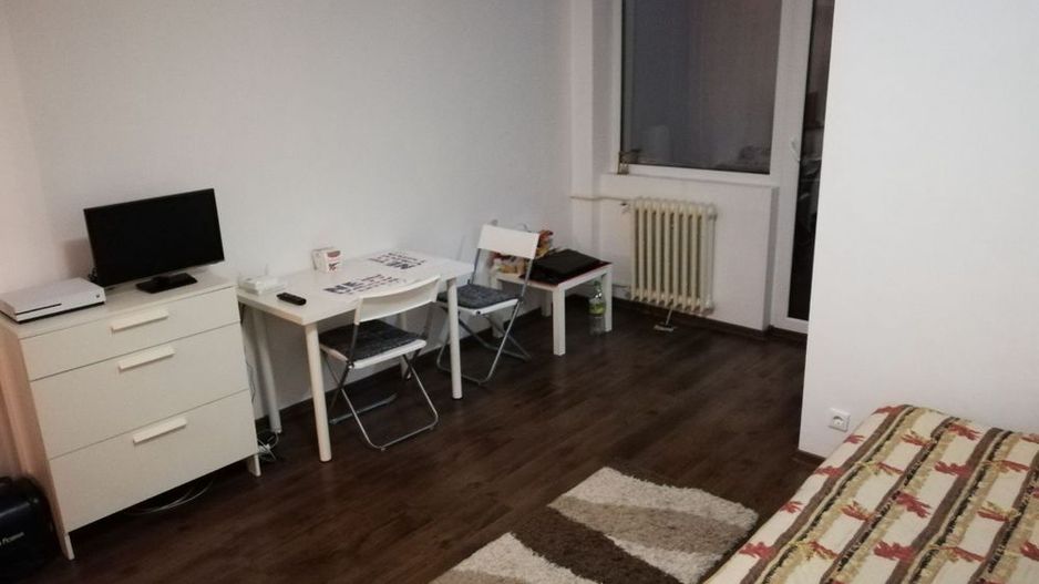 Garsoniera Avrig mettrou Piata Iancului, constructie 1980 - Poză 1