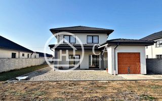 Casă de vânzare P+E cu 4 camere în zona Nufărul, Oradea - Poză 2