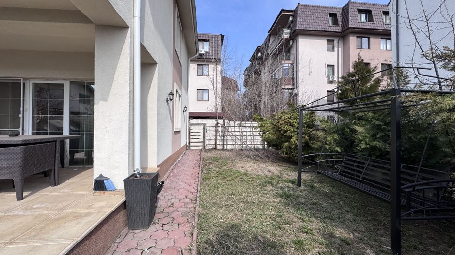 DOBROESTI - Ciresului | Vila tip Duplex - Curte + Parcari - Poză 8