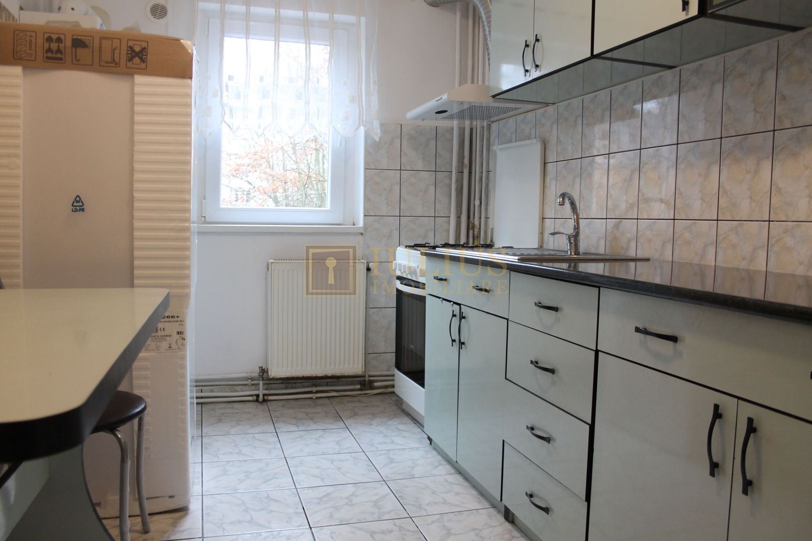 Lipovei, 3 dormitoare, centrala proprie, bucatarie inchisa, garaj inclus! - Poză 3