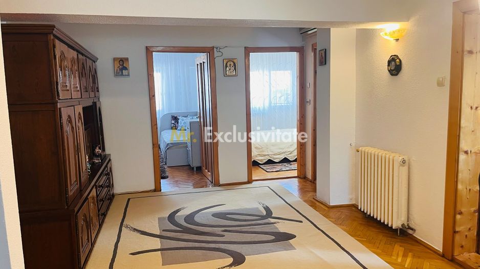 Apartament ultracentral, 3 camere, cu priveliste impresionanta, langa Mercur - Poză 1