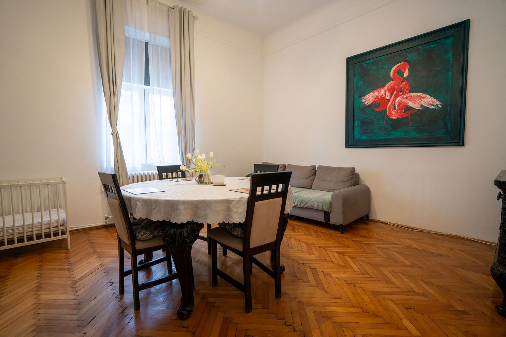 Apartament central de vânzare – la curte comună - Oradea - Poză 4