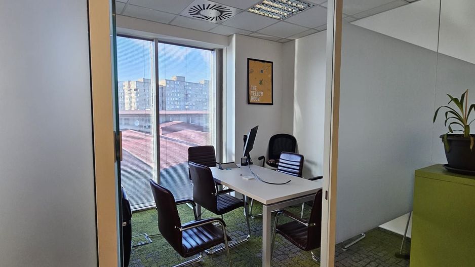 Spatiu de birouri  de inchiriat - Poză 11