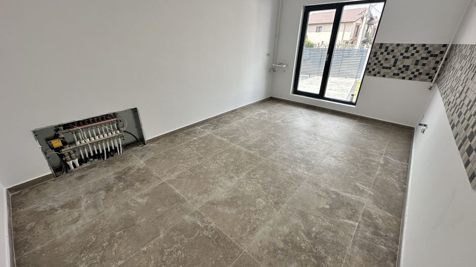 CASA INDIVIDUALA BRAGADIRU, TOATE UTILITATILE, CURTE 340 MP, COMIS 0% - Poză 7