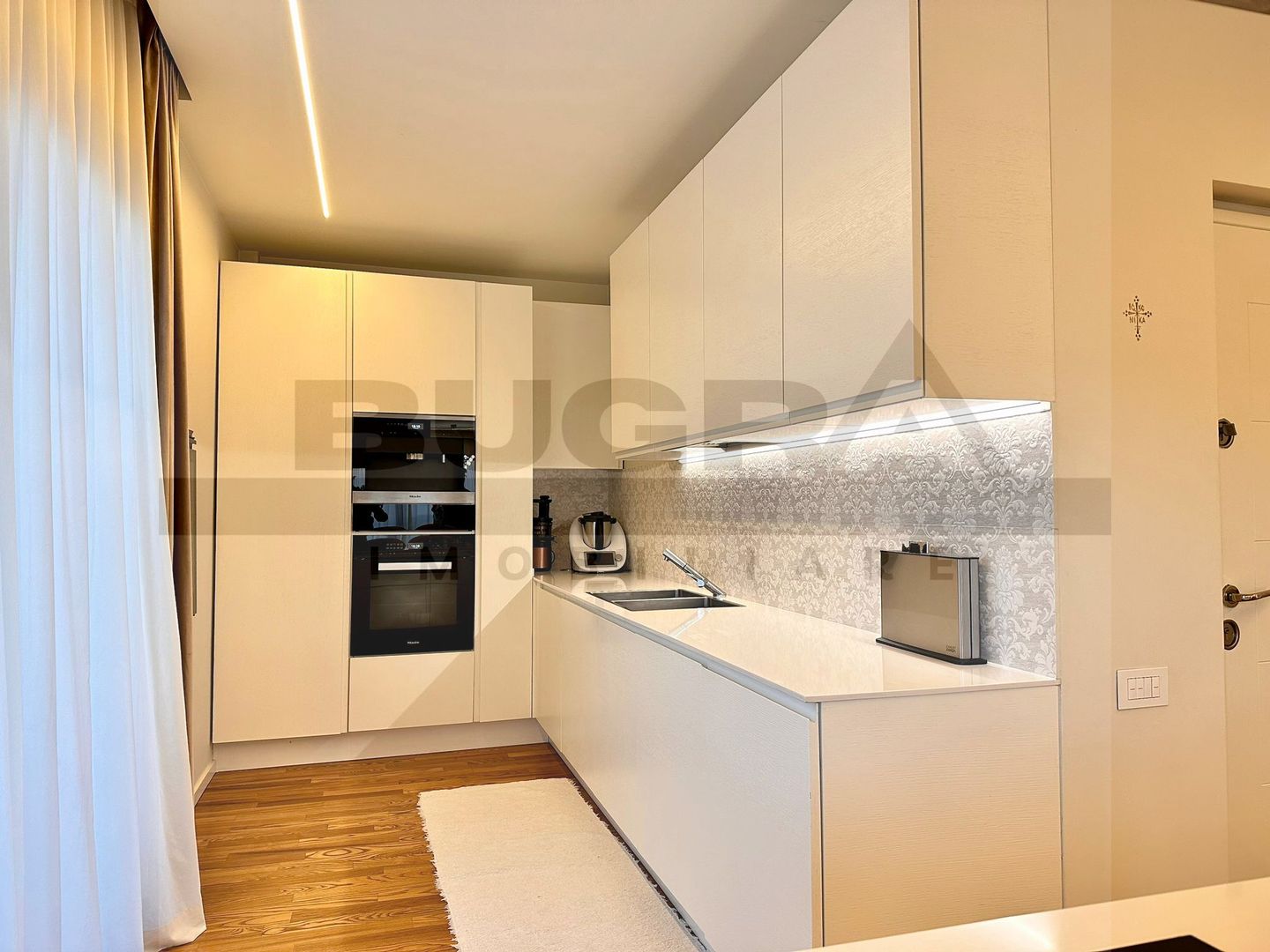 Penthouse 7 camere, 241 mp terasa, VIEW, zona Buna Ziua - Poză 13