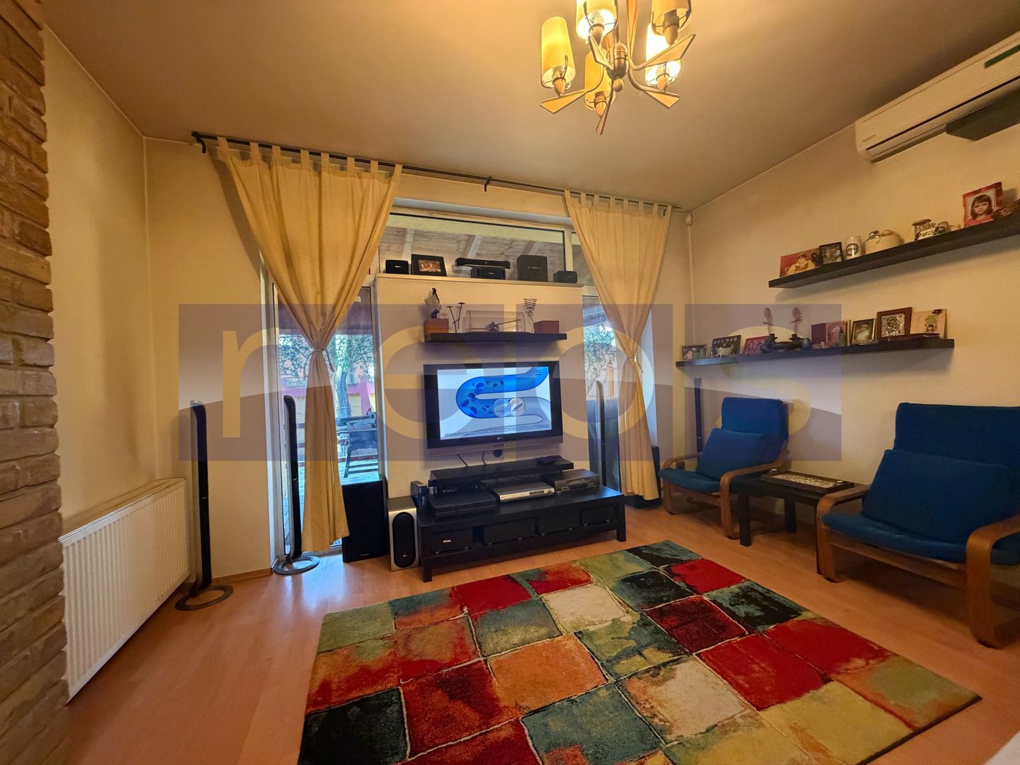 VANARE CASA | 150 MP LOCUIBILI | TEREN 400 MP | PANOURI FOTOVOLTAICE 8 KW | - Poză 1