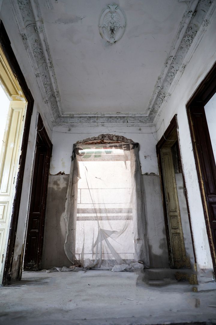 O BIJUTERIE ARHITECTURALA IN CENTRUL BUCURESTIULUI - Poză 15