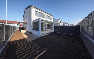 Casă Tip Duplex de Vânzare în Sânpetru | La Poalele Dealului Lempes - Poză 2