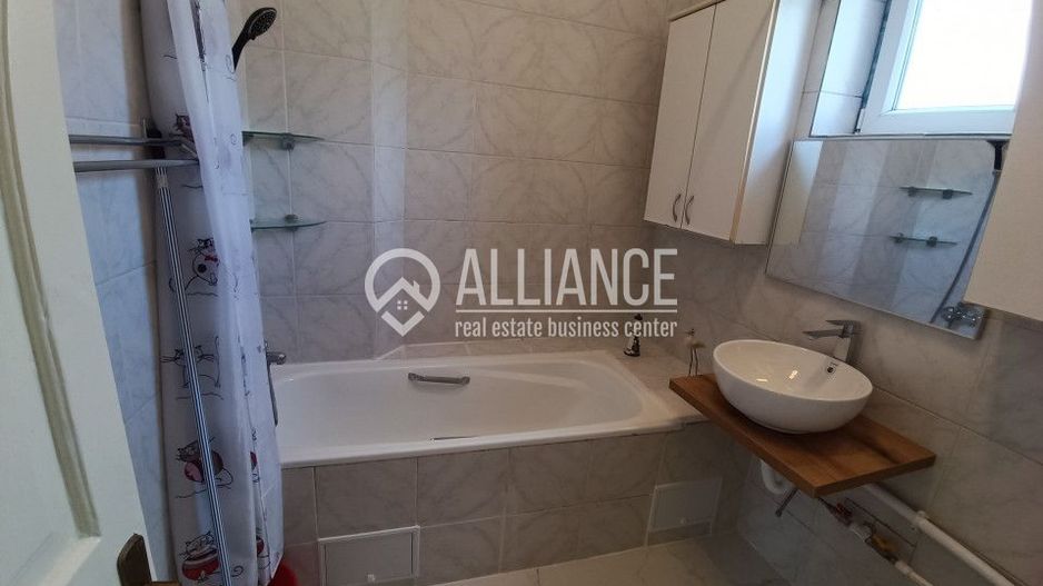 CENTRU SALA SPORTURILOR(COD03)- Casa interbelica si curte generoasa ! - Poză 8