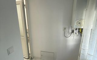 Central - Tg Cucu bloc tip Vila - 2 camere Decomandat RENOVAT 60mp - Poză 9