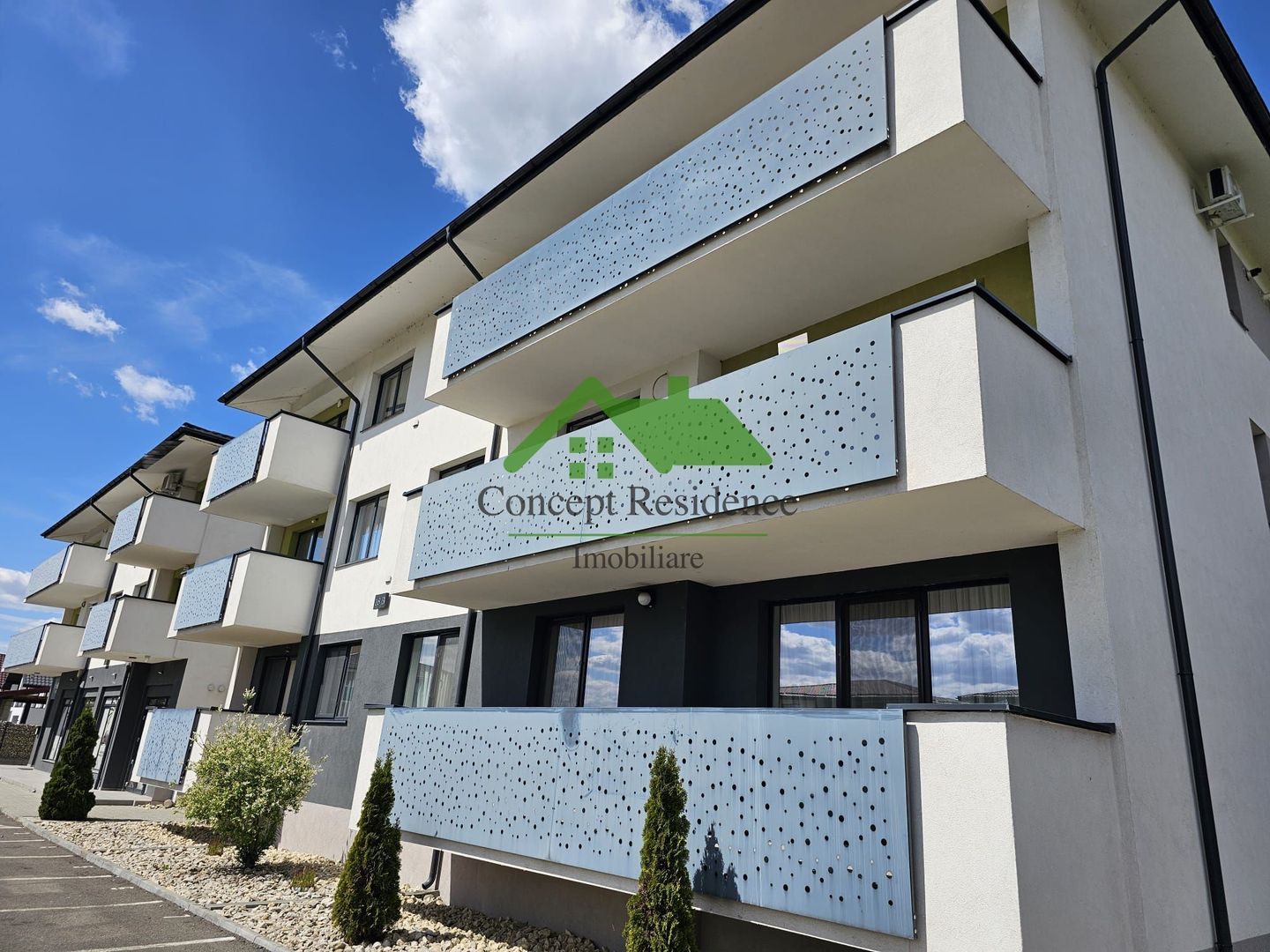 Exclusiv!Apartament 2 camere, bloc nou-etaj 1, parcare inclusă - Poză 1