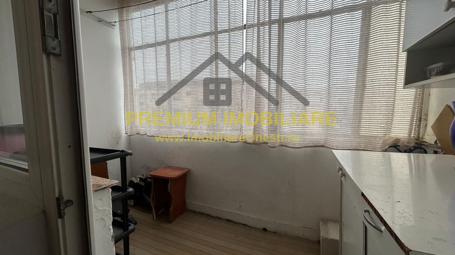 De vanzare apartament 2 camere zona de sus Onesti - Poză 10