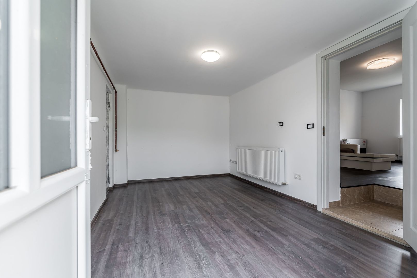 Casa cu potential multiplu cu teren generos pe strada Dunarii - Poză 9