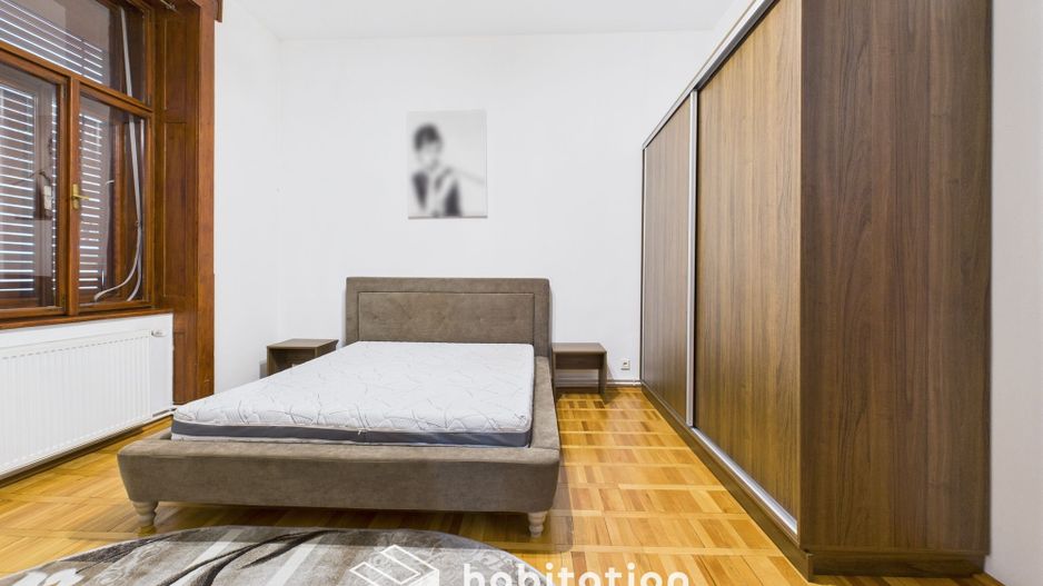 Piața Victoriei - Apartament primitor cu farmec istoric - tur virtual - Poză 4