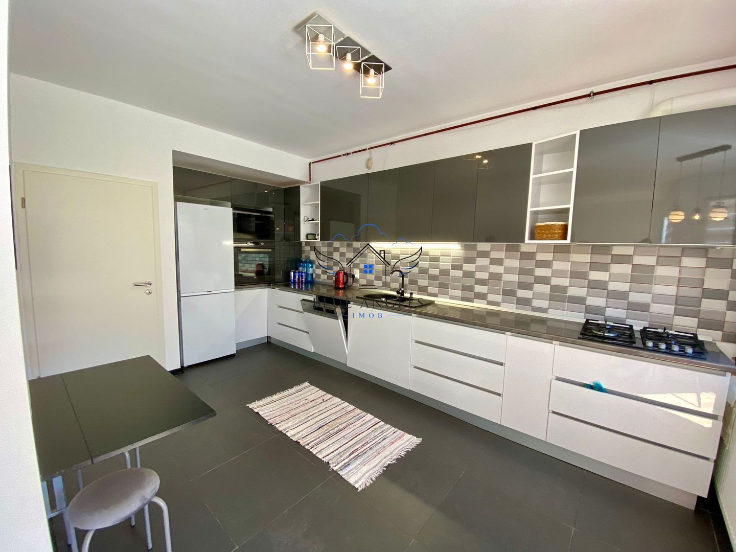 Casa PET FRIENDLY, tip duplex, Sanpetru, strada - Poză 9
