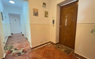 Apartament cu 3 camere decomandat - Poză 2