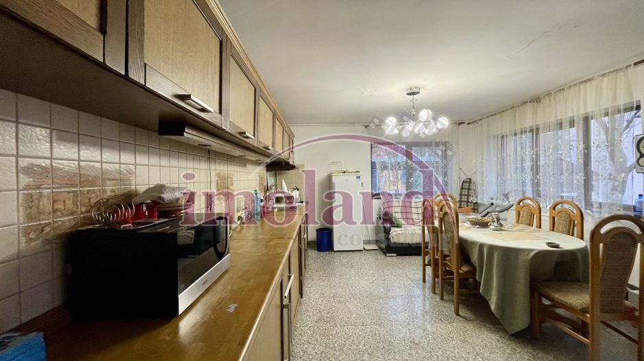 Casă parter 123 mp, complet renovată, curte generoasă, teren 400 mp - Giulesti - Poză 25