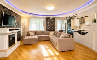 Chirie, apartament, 3 camere + living, str. Pușkin, Centru - Poză 1