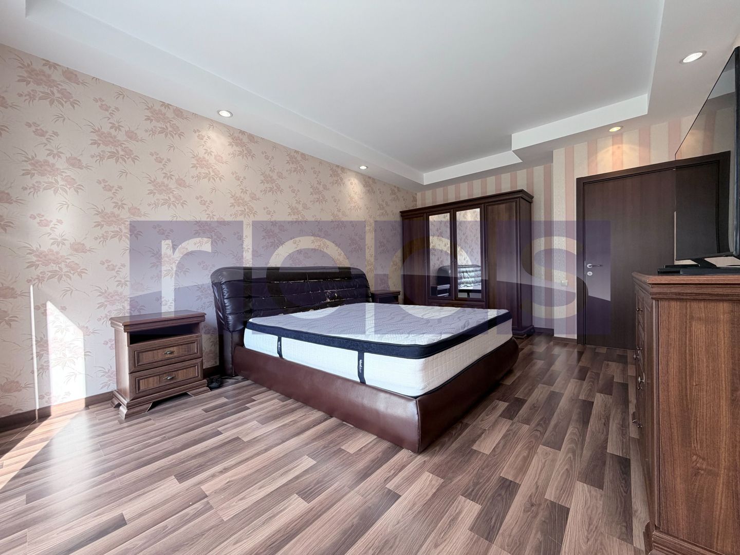 VANZARE 2 CAMERE COSMOPOLIS | VEDERE PISCINA | PARCARE INCLUSA | - Poză 9