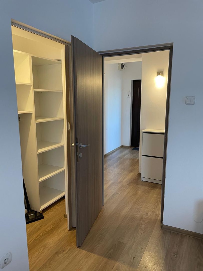 Apartament cu o camera, mobilat si utilat, sup 47 mp - Faleza Dunarii - Poză 12