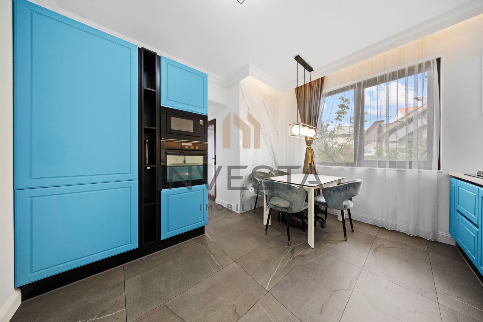 Apartament spectaculos, design premium, gradina proprie 65 mp! Garaj! - Poză 3