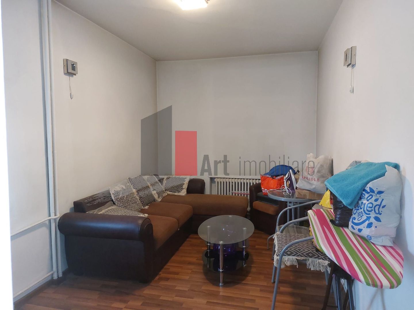 Apartamentul "SUPERMETO", pozitie foarte buna, amenajat - Poză 3