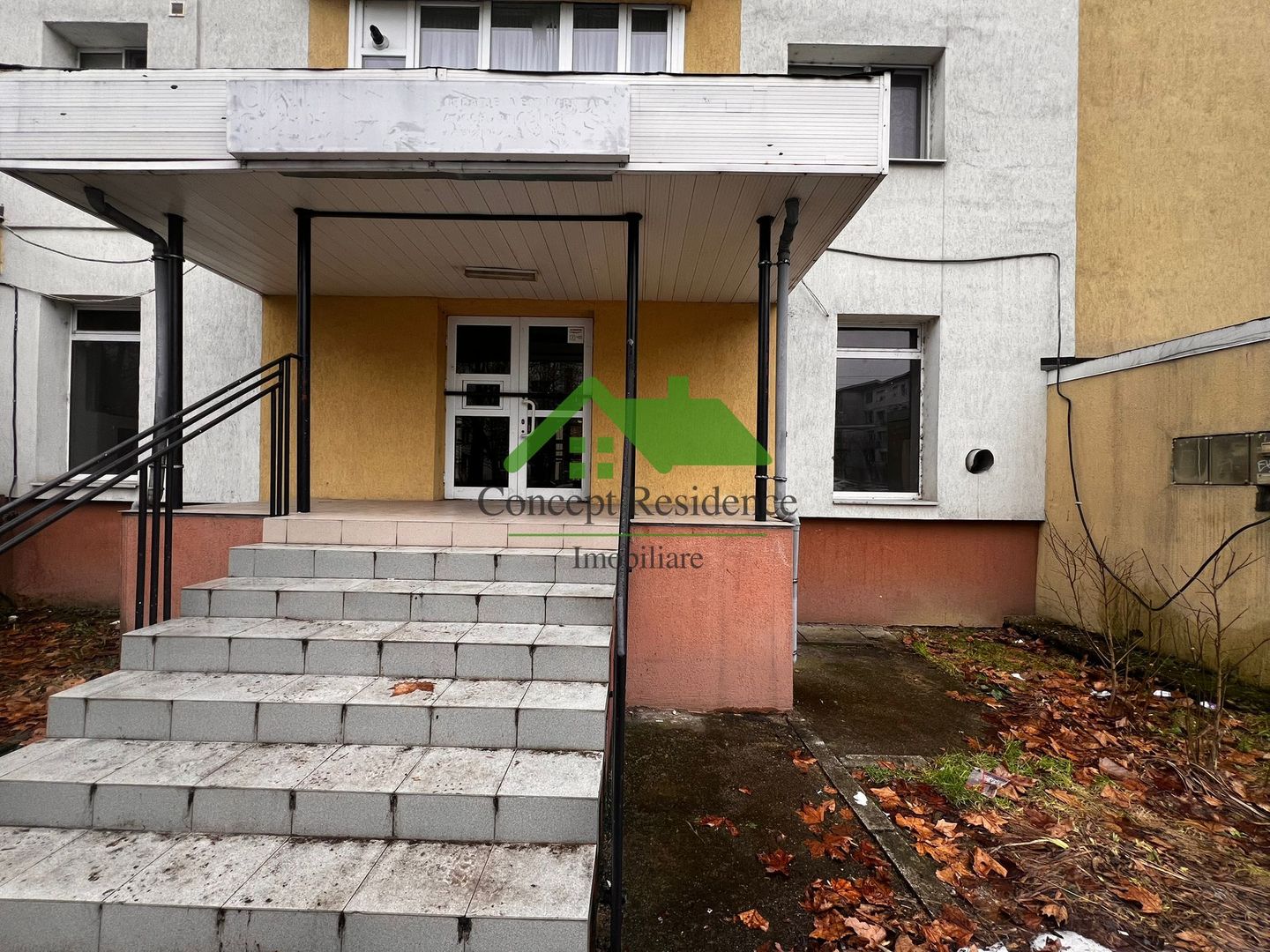 Spațiu comercial 50 mp, parter, B-dul Decebal – zonă stradală - Poză 7