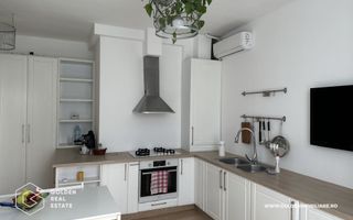 Apartament de lux pe Bulevardul  Revolutiei, 2 camere, parcare inclusa - Poză 2