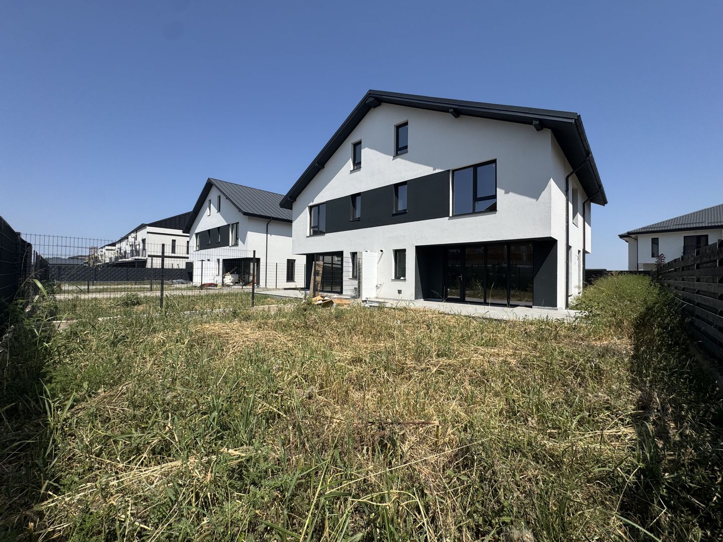 Vile Otopeni 23 august 5 camere, TOATE utilitatile - Poză 2