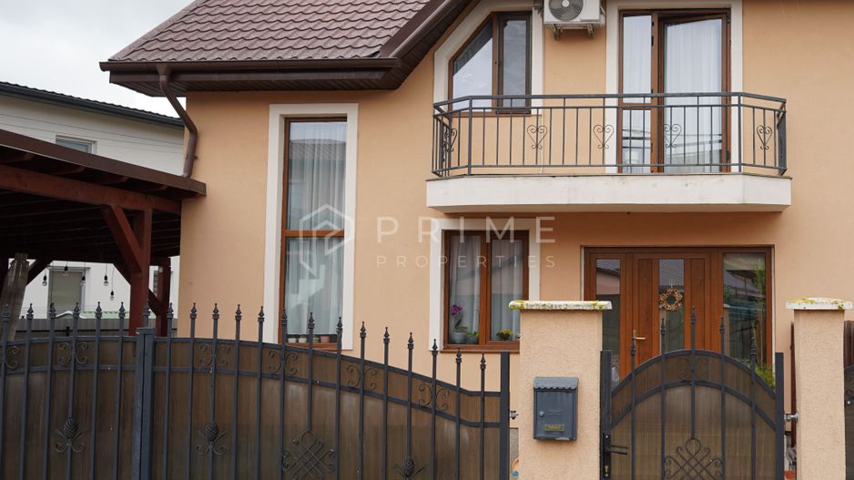 Casă familială spațioasă în zonă liniștită | Sângeorgiu de Mureș | - Poză 1