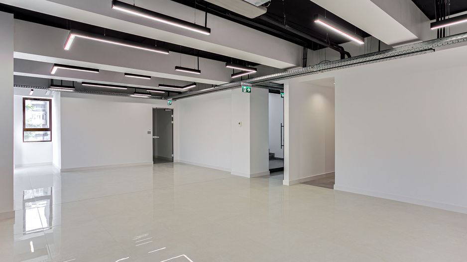 Spațiu modern de inchiriat destinat clinicilor sau companiilor - Poză 7