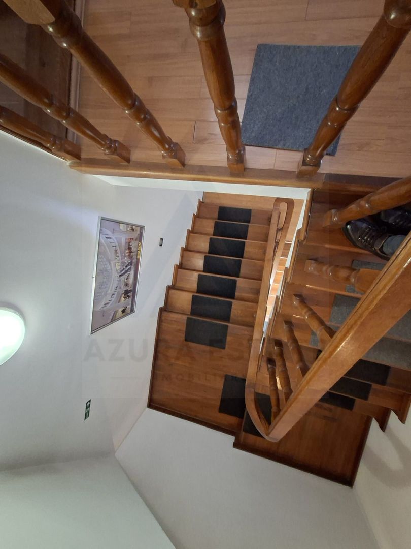 Spatiu birouri casa individuala curte proprie 9 birouri Selimbar - Poză 16