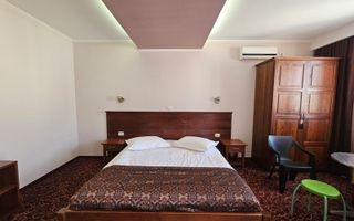 Pensiune cu lift și restaurant – zonă premium Delfinariu/Constanța - Poză 4