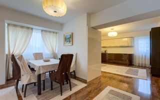 Apartament cu 3 camere, Parcare, P-ta Cipariu  zona Central - Poză 5