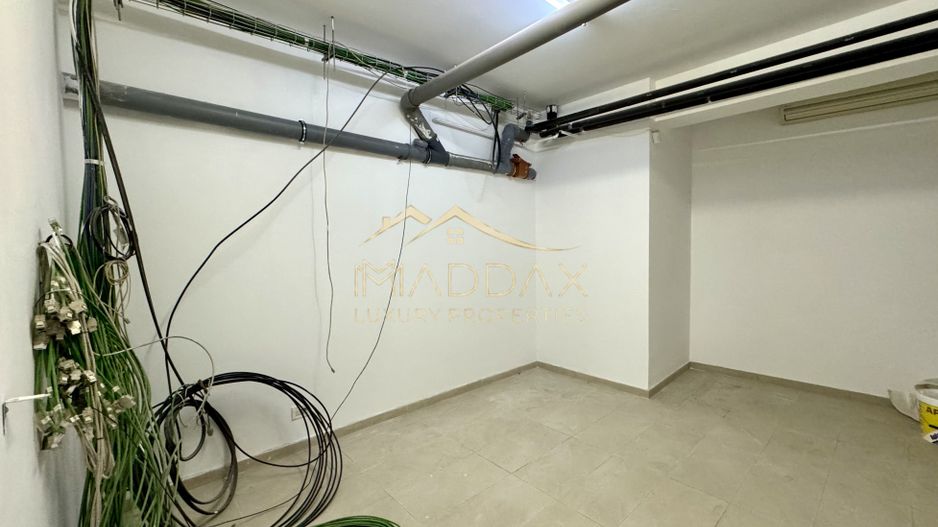 Vila centrala cu 13 camere *460mpu* + garaj // Dorobanți - Poză 46