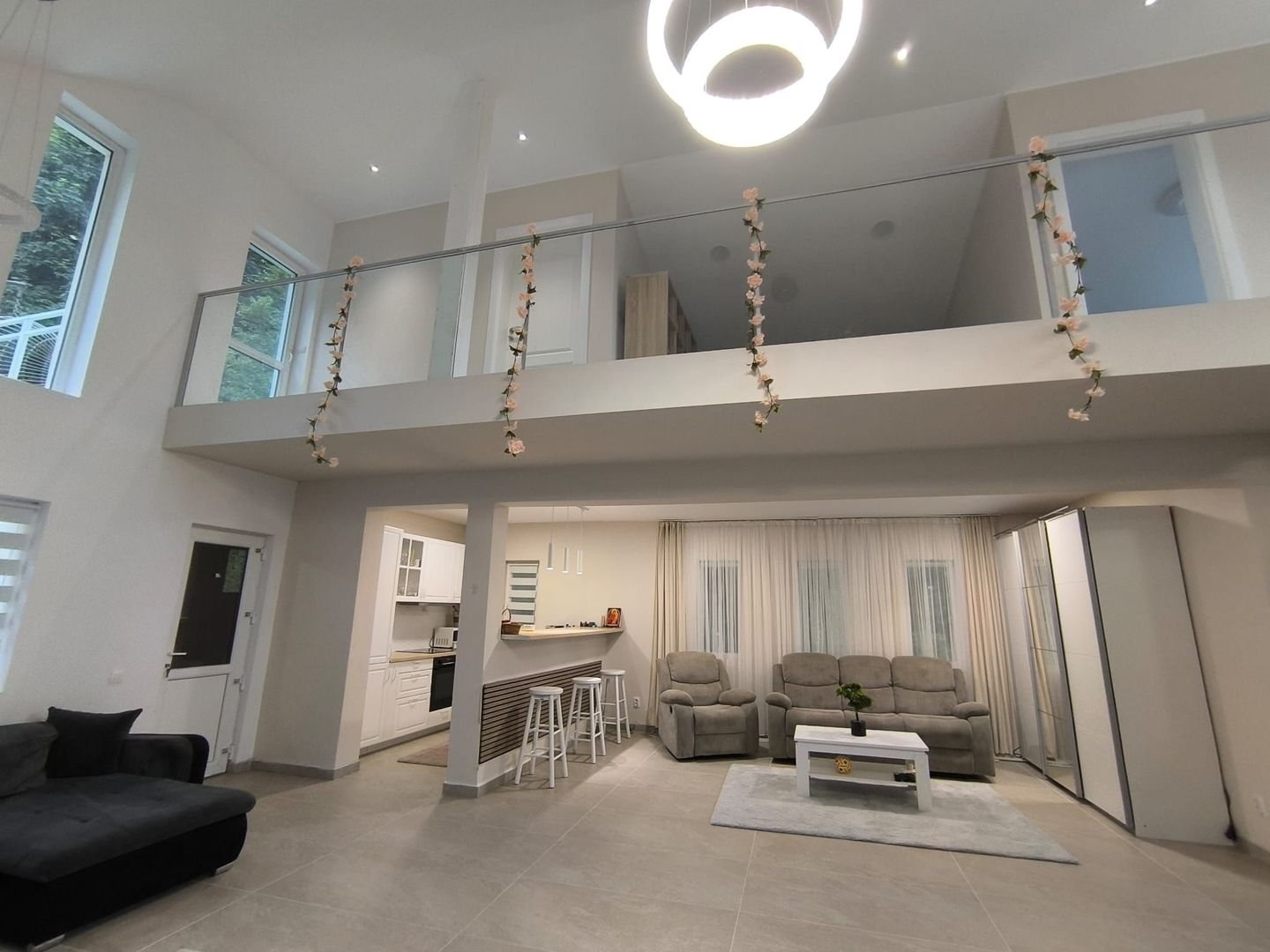Casa noua Capusu Mare la marginea padurii - Poză 3