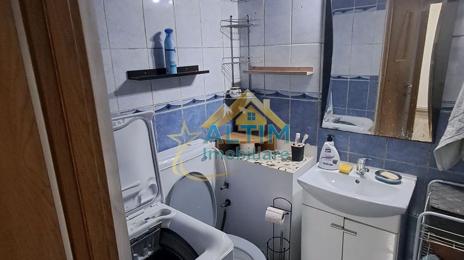 Apartament 2 camere, decomandat, Zonă Centrală - Poză 7