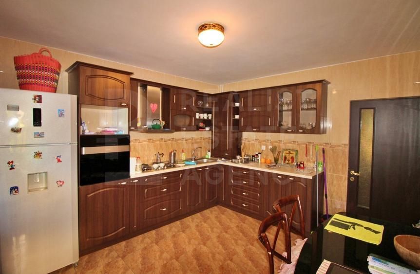 Vânzare, casă, 5 camere, Valea Adâncă - Poză 3