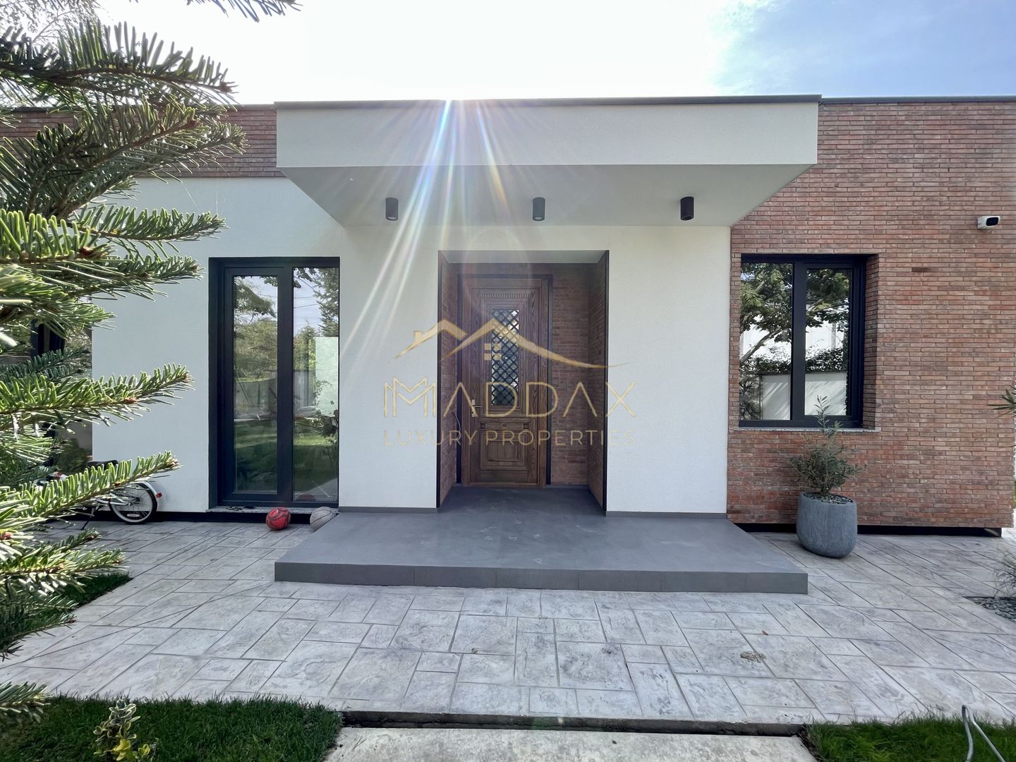 Vila cu 5 camere // * 565 mp gradina* // Tunari - Poză 53