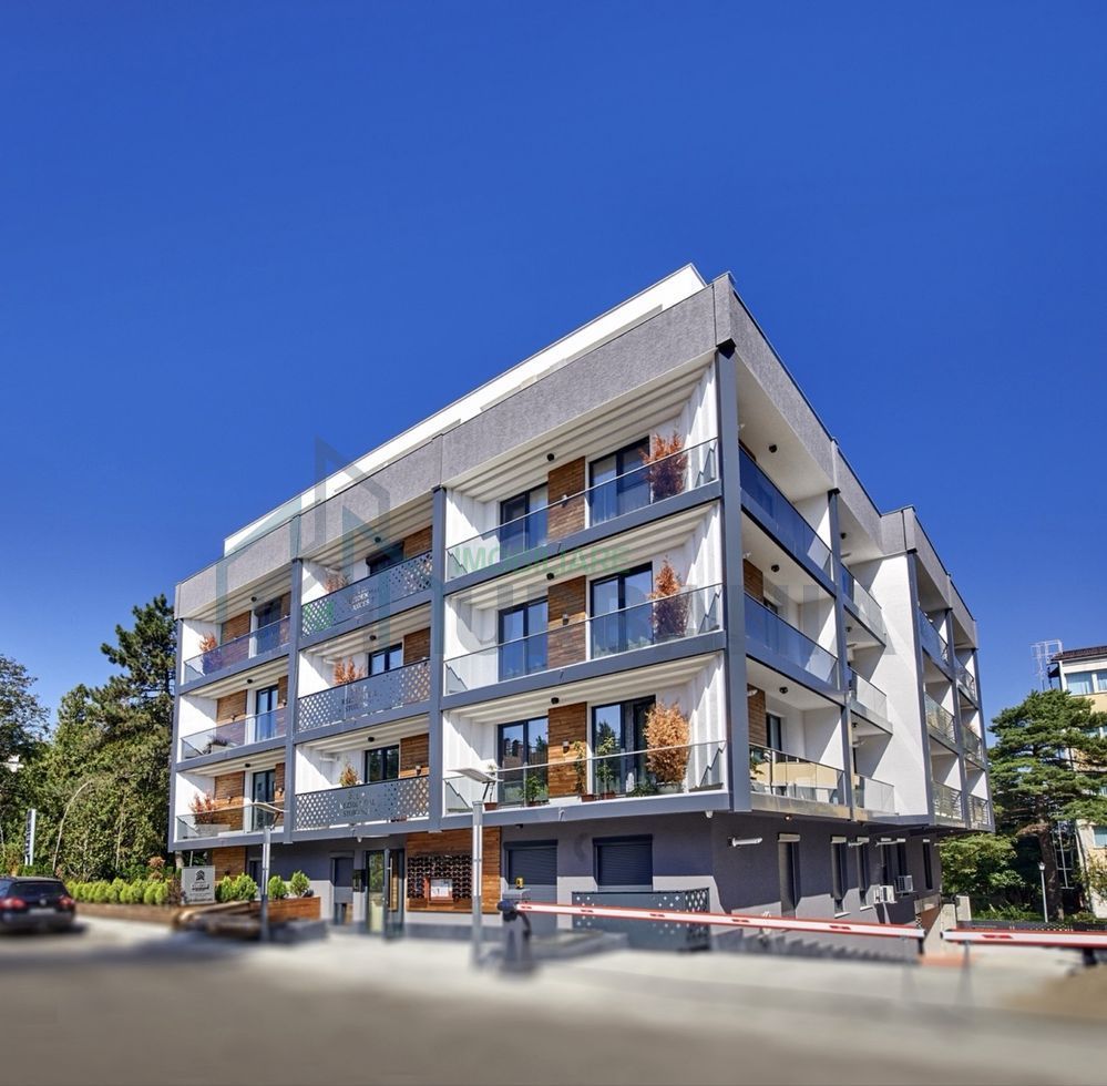 Apartament 2 camere, 3 balcoane, intabulat, vis-a-vis de Parcul Copou, loc de parcare subteran - Poză 1