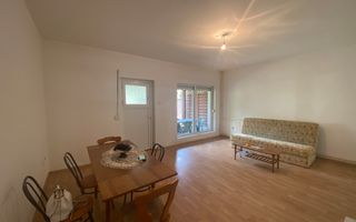 Casa de vânzare/închiriere zona Lunei - Poză 24